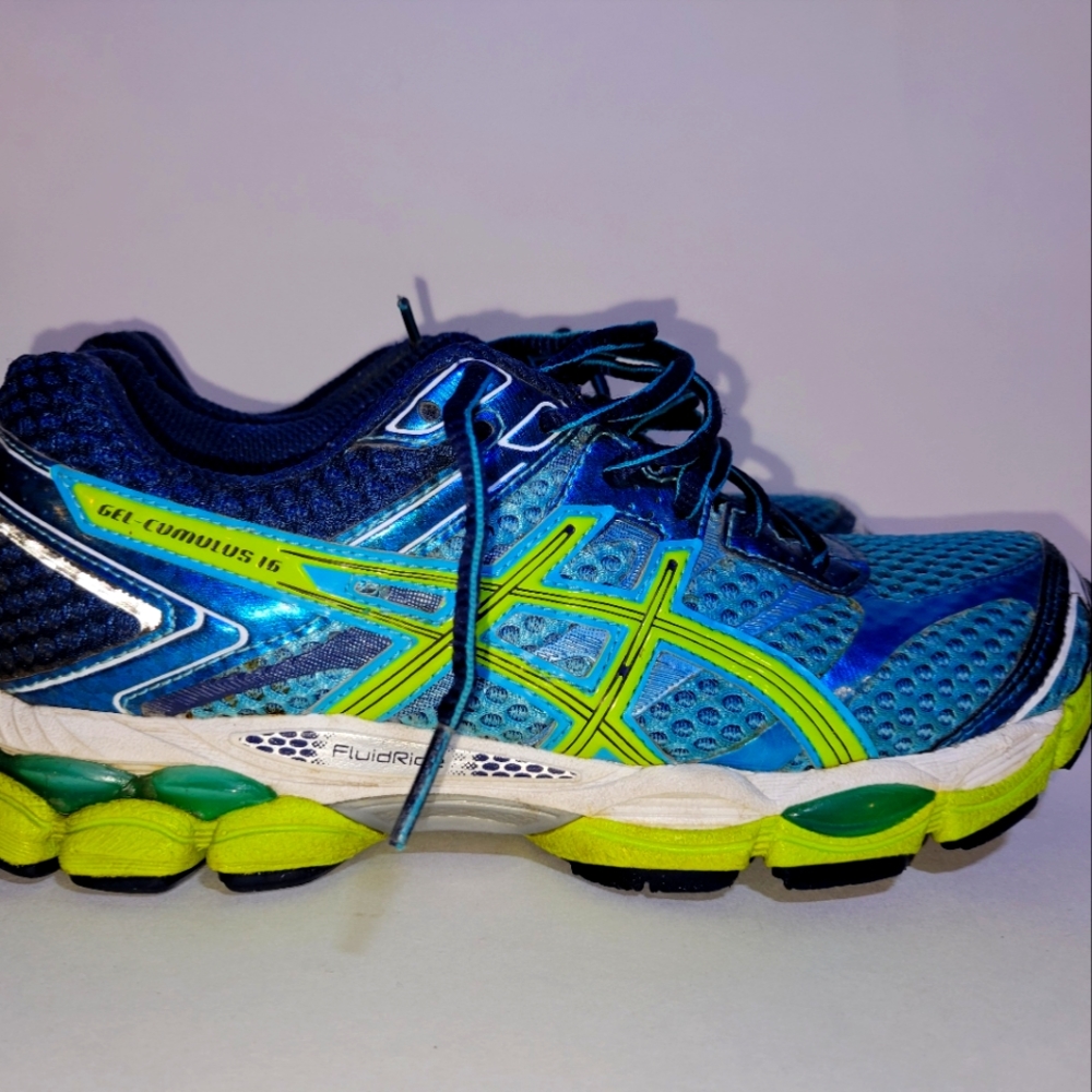 ASICS womens gel cumulus 16 running size 7.5